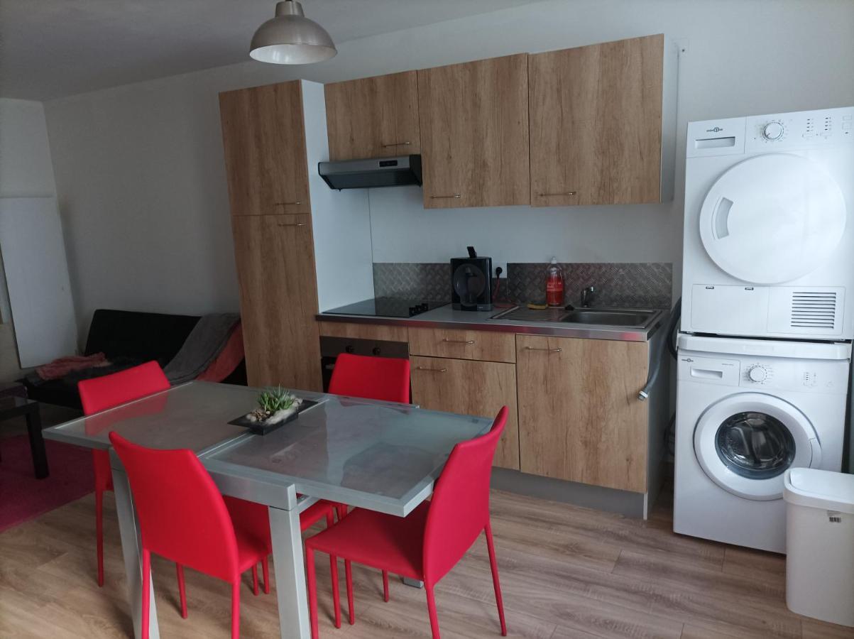 Petite maison agréable pour 6 voyageurs Apartamento Bogny-sur-Meuse Exterior foto